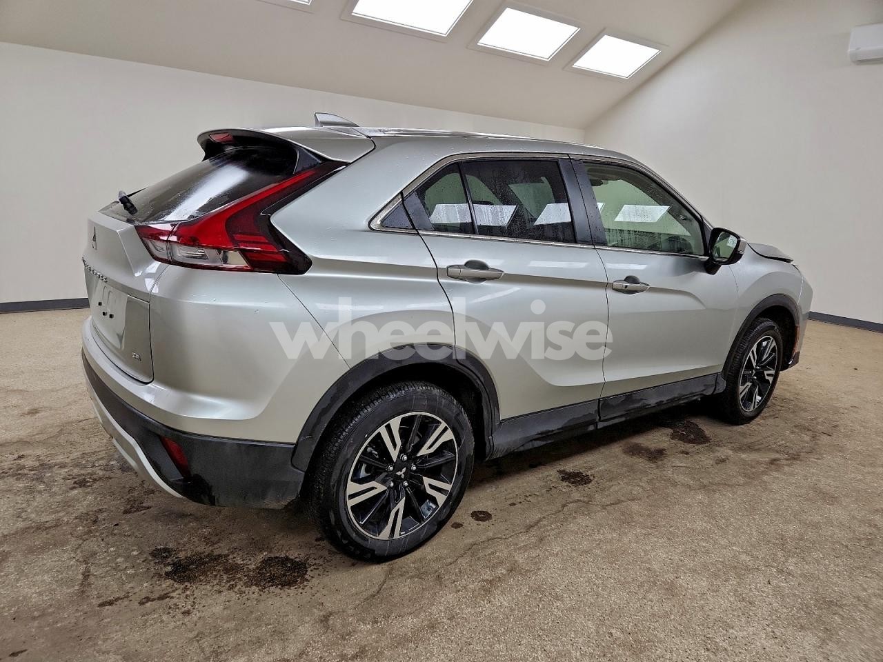 Photo 3 of 2025 MITSUBISHI ECLIPSE CROSS SE (VIN JA4ATWAA8SZ035075)