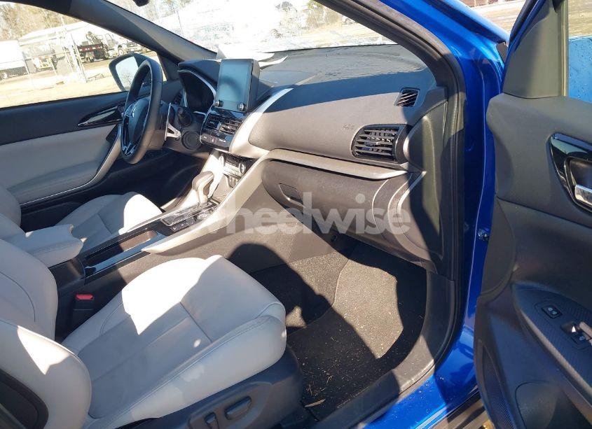 Photo 5 of 2024 Mitsubishi Eclipse CROSS SE/SEL (VIN JA4ATWAA9RZ069102)