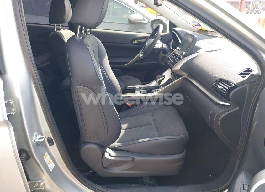 Photo 5 of 2025 Mitsubishi Eclipse CROSS BLACK EDITION S-AWC/SE S-AWC/SEL S-AWC (VIN JA4ATWAA9SZ012842)