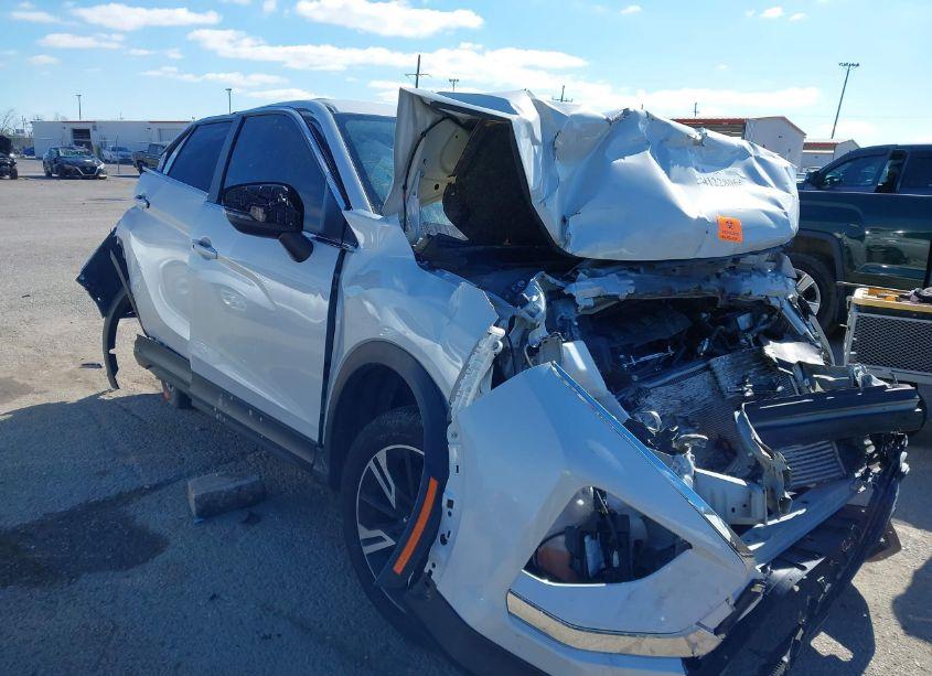 2023 Mitsubishi Eclipse CROSS SE /SEL (VIN JA4ATWAAXPZ032797) main photo