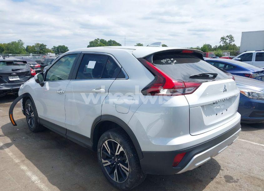 Photo 3 of 2023 Mitsubishi Eclipse CROSS SE S-AWC (VIN JA4ATWAAXPZ042276)