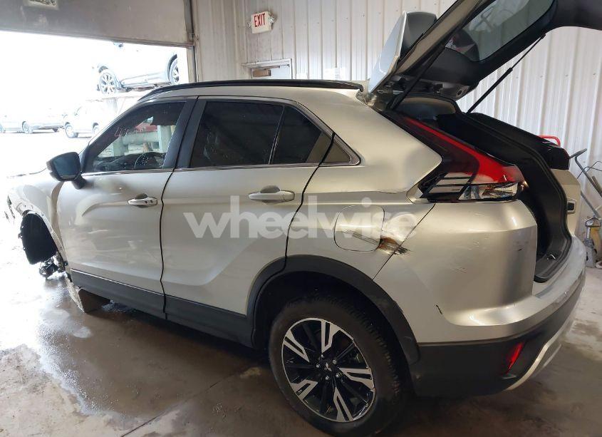 Photo 3 of 2023 Mitsubishi Eclipse CROSS SE S-AWC/SEL S-AWC (VIN JA4ATWAAXPZ050586)