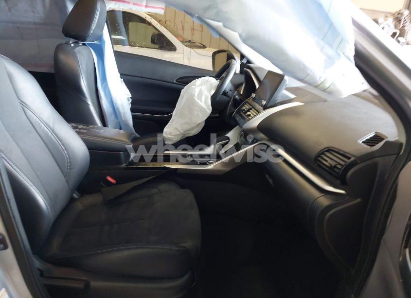 Photo 5 of 2023 Mitsubishi Eclipse CROSS SE S-AWC/SEL S-AWC (VIN JA4ATWAAXPZ050586)