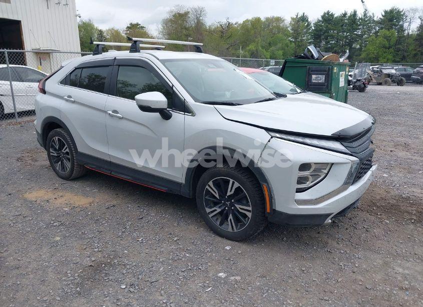 2024 Mitsubishi Eclipse CROSS SE S-AWC (VIN JA4ATWAAXRZ008213) main photo