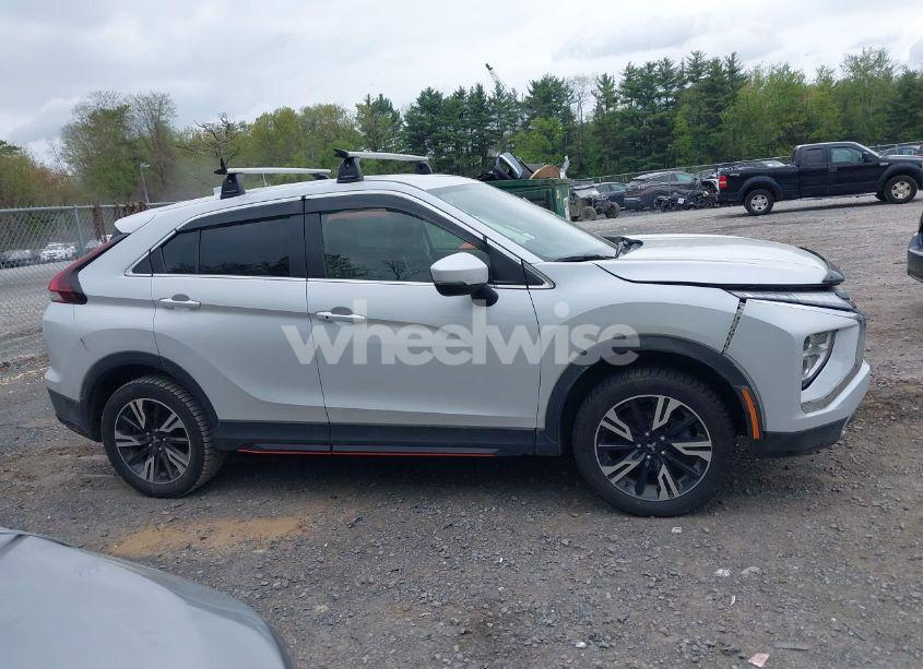 Photo 14 of 2024 Mitsubishi Eclipse CROSS SE S-AWC (VIN JA4ATWAAXRZ008213)