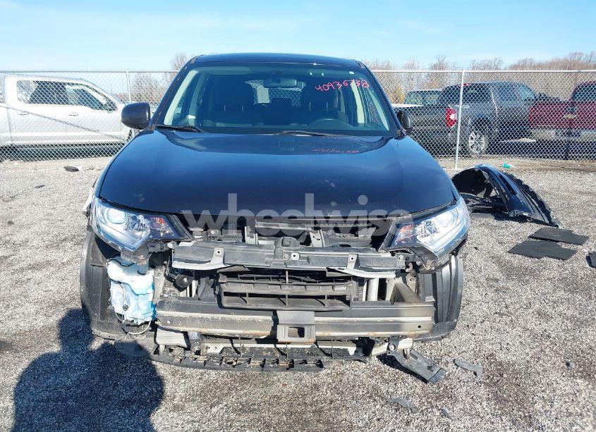 Photo 13 of 2017 Mitsubishi Outlander ES (VIN JA4AZ2A32HZ061771)