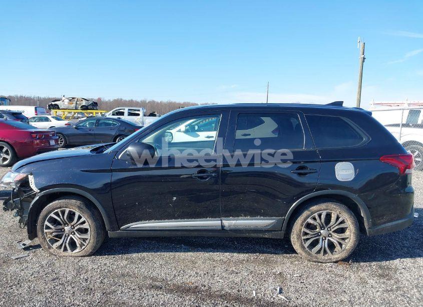Photo 15 of 2017 Mitsubishi Outlander ES (VIN JA4AZ2A32HZ061771)
