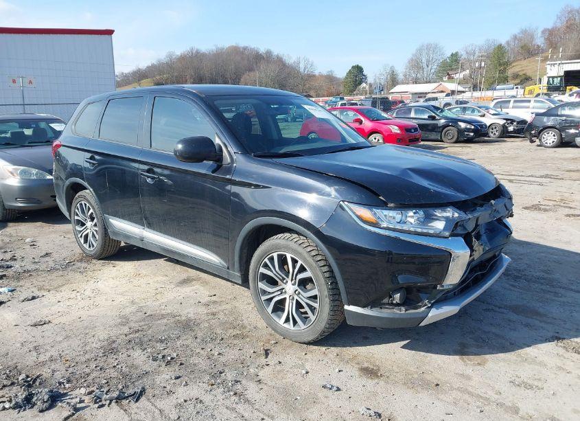 2017 Mitsubishi Outlander ES (VIN JA4AZ2A33HZ058216) main photo