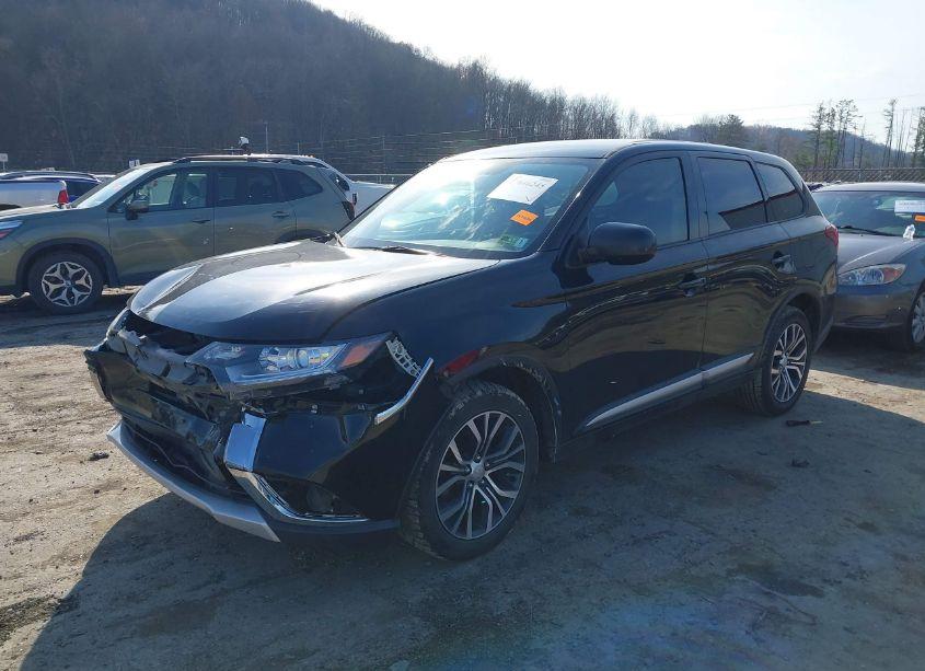 Photo 2 of 2017 Mitsubishi Outlander ES (VIN JA4AZ2A33HZ058216)