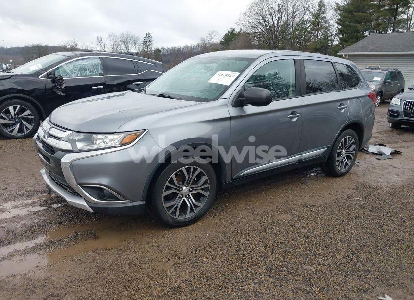 Photo 2 of 2017 Mitsubishi Outlander ES (VIN JA4AZ2A34HZ016072)