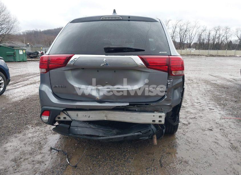 Photo 6 of 2017 Mitsubishi Outlander ES (VIN JA4AZ2A34HZ016072)
