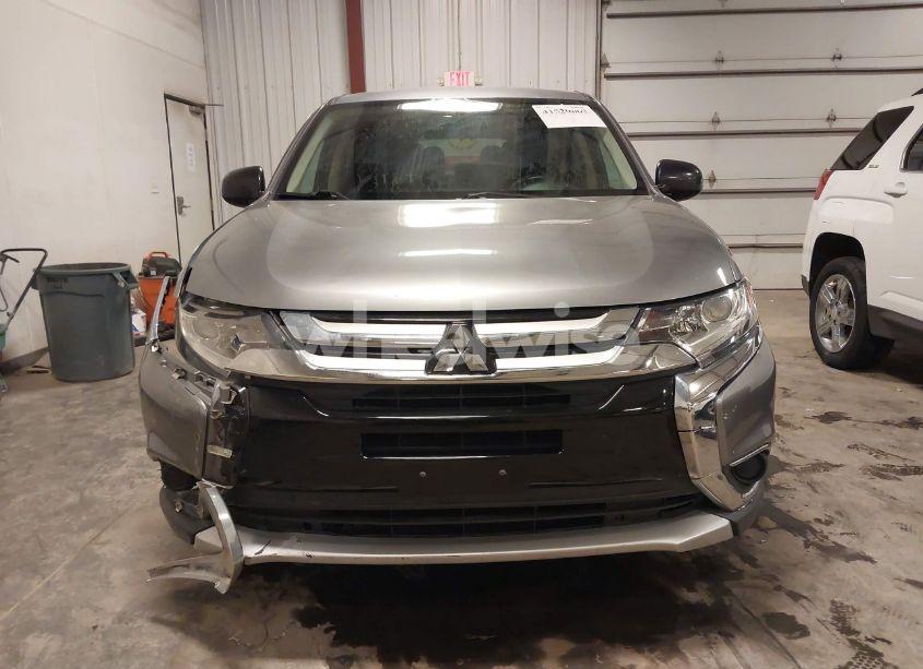 Photo 13 of 2017 Mitsubishi Outlander ES (VIN JA4AZ2A36HZ038848)