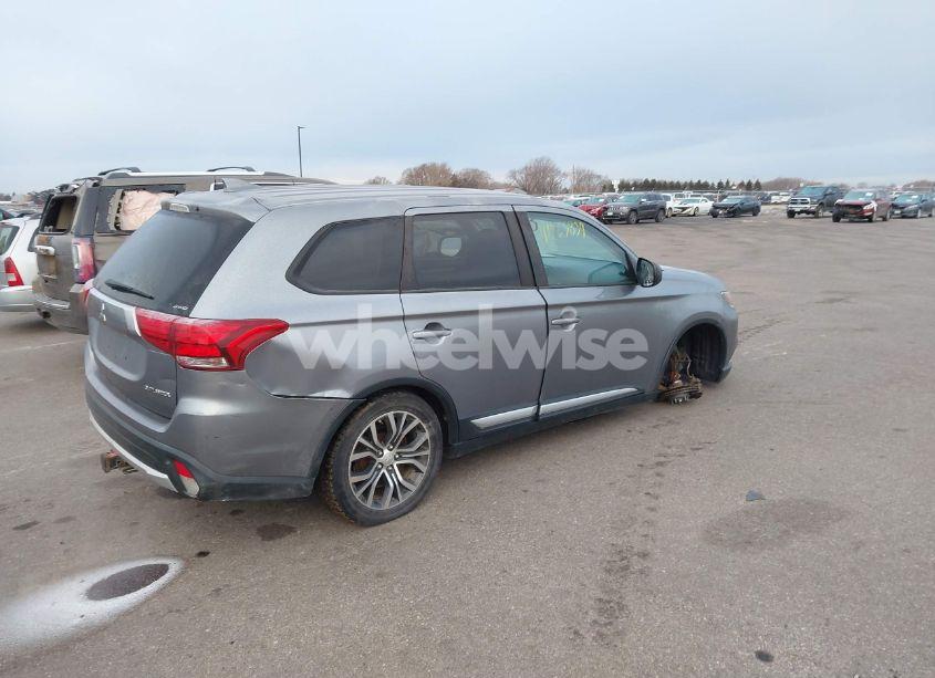 Photo 4 of 2017 Mitsubishi Outlander ES (VIN JA4AZ2A39HZ035071)