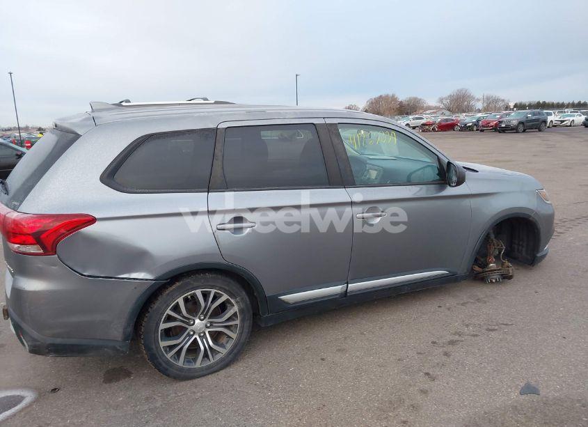 Photo 6 of 2017 Mitsubishi Outlander ES (VIN JA4AZ2A39HZ035071)