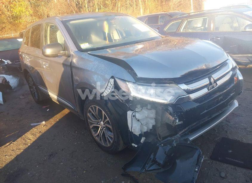 2017 Mitsubishi Outlander ES (VIN JA4AZ2A3XHZ035631) main photo