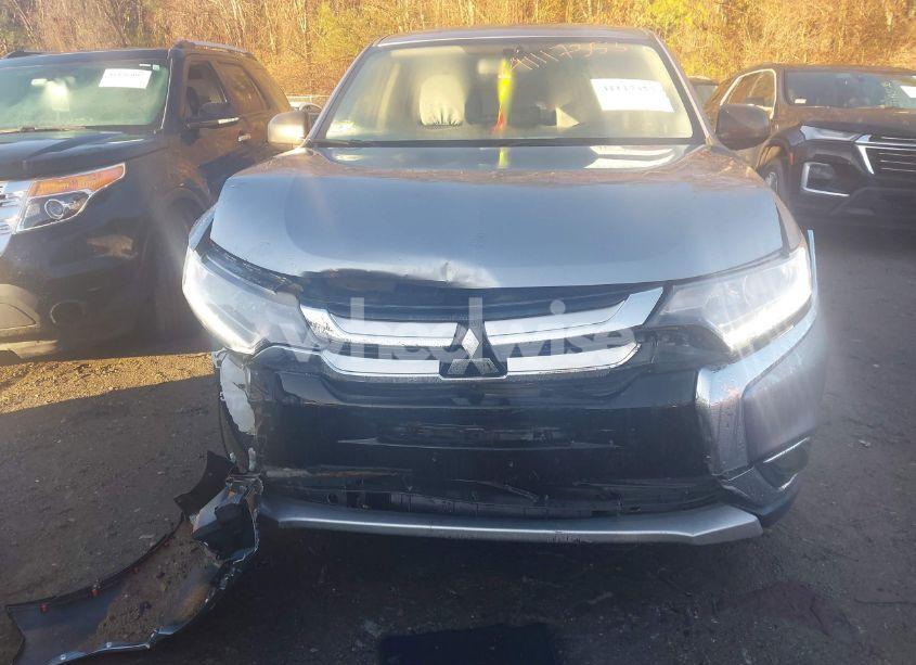 Photo 12 of 2017 Mitsubishi Outlander ES (VIN JA4AZ2A3XHZ035631)