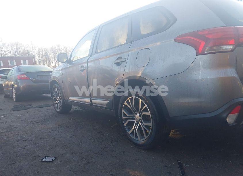 Photo 14 of 2017 Mitsubishi Outlander ES (VIN JA4AZ2A3XHZ035631)