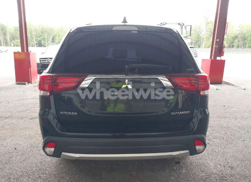Photo 17 of 2018 Mitsubishi Outlander ES (VIN JA4AZ2A3XJZ007219)