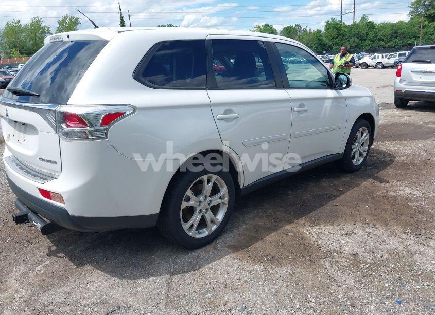 Photo 4 of 2014 Mitsubishi Outlander SE (VIN JA4AZ3A30EZ003367)