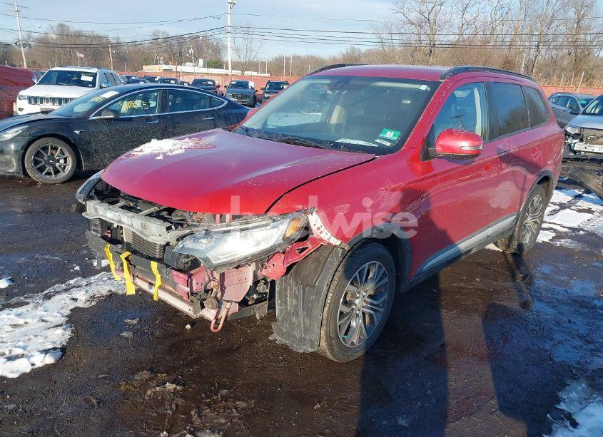Photo 2 of 2016 Mitsubishi Outlander SEL (VIN JA4AZ3A30GZ010709)