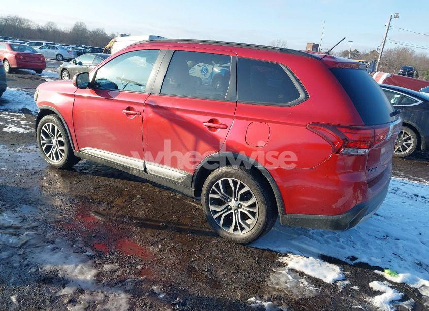 Photo 3 of 2016 Mitsubishi Outlander SEL (VIN JA4AZ3A30GZ010709)