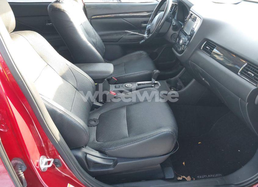 Photo 5 of 2016 Mitsubishi Outlander SEL (VIN JA4AZ3A30GZ010709)