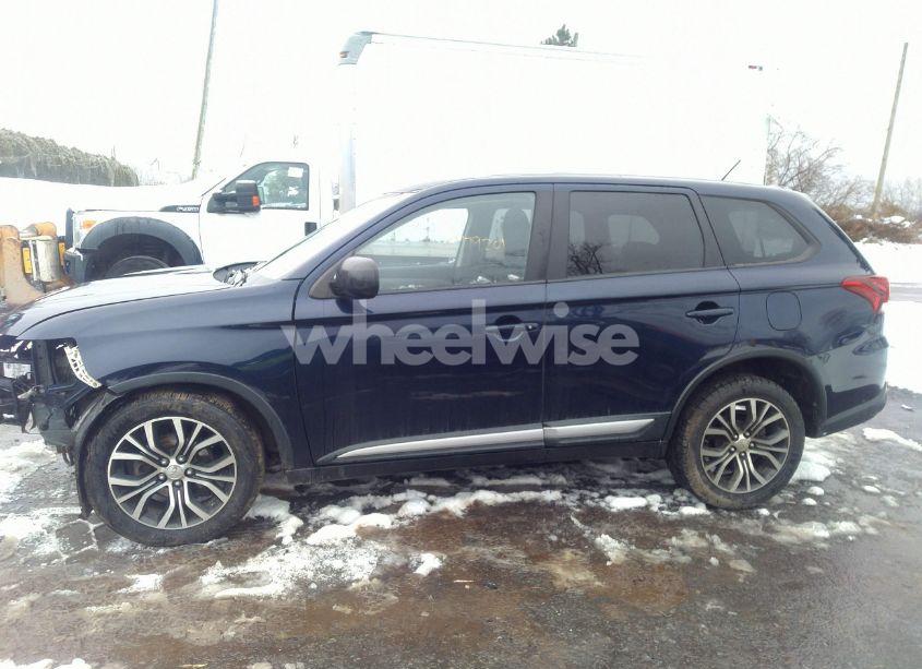 Photo 14 of 2016 Mitsubishi Outlander SE (VIN JA4AZ3A30GZ018051)