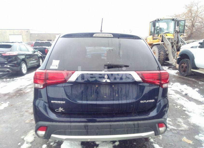 Photo 16 of 2016 Mitsubishi Outlander SE (VIN JA4AZ3A30GZ018051)