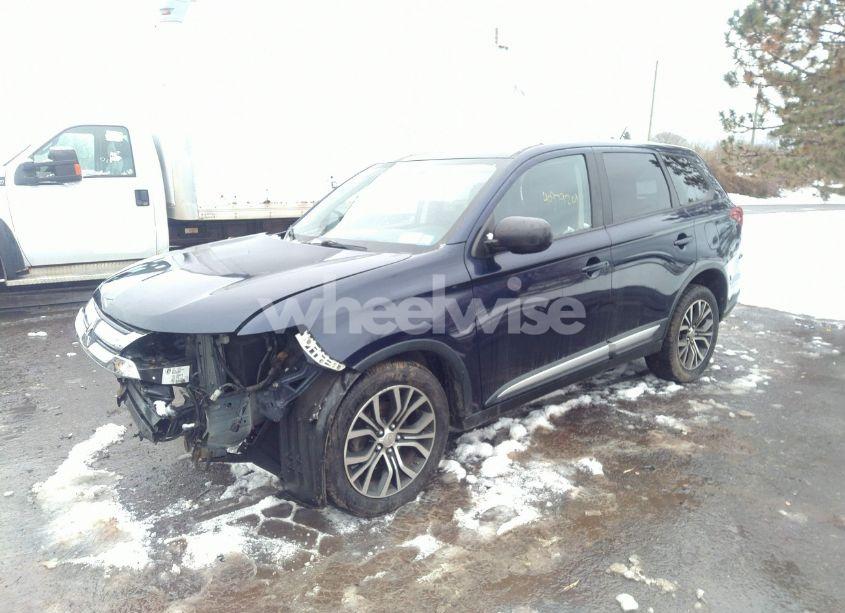 Photo 2 of 2016 Mitsubishi Outlander SE (VIN JA4AZ3A30GZ018051)