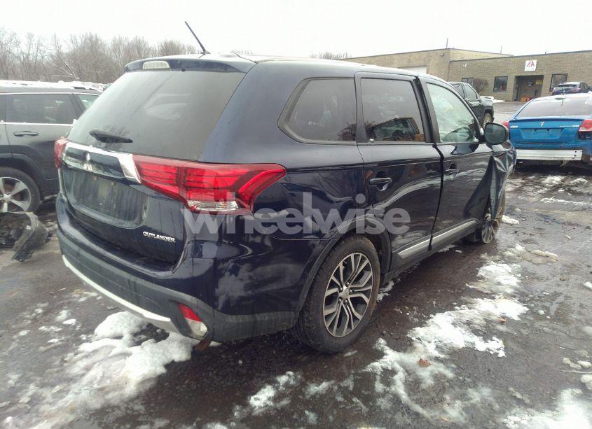 Photo 4 of 2016 Mitsubishi Outlander SE (VIN JA4AZ3A30GZ018051)