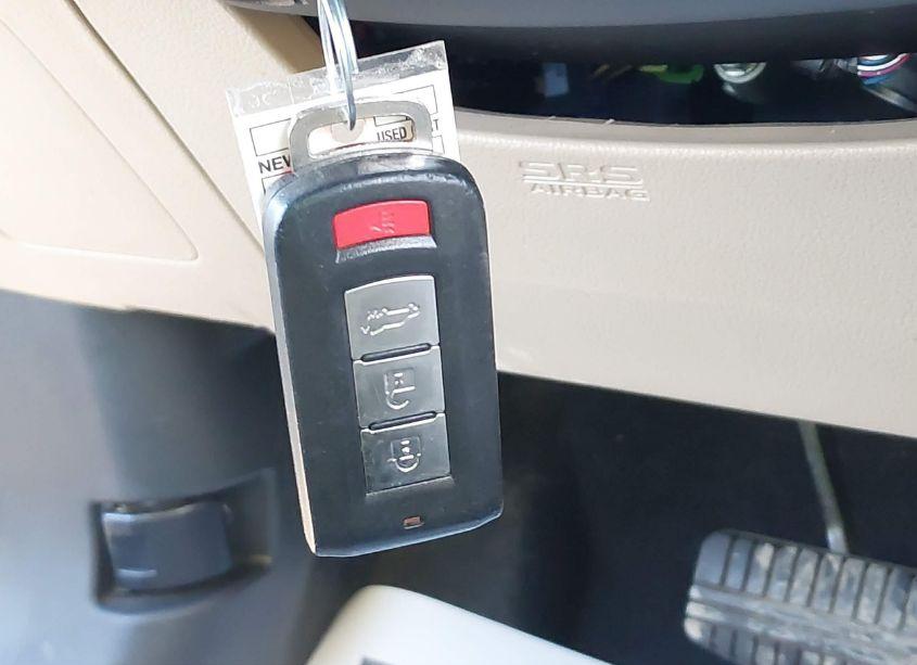 Photo 11 of 2017 Mitsubishi Outlander SE/SEL (VIN JA4AZ3A30HZ014390)