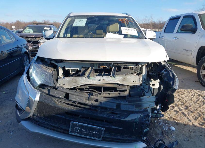 Photo 12 of 2017 Mitsubishi Outlander SE/SEL (VIN JA4AZ3A30HZ014390)