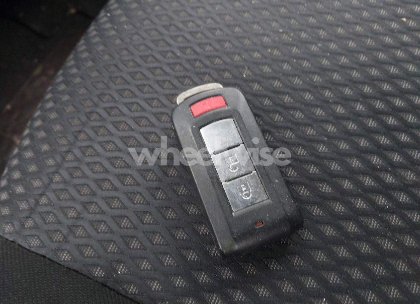 Photo 11 of 2017 Mitsubishi Outlander SE (VIN JA4AZ3A30HZ023106)