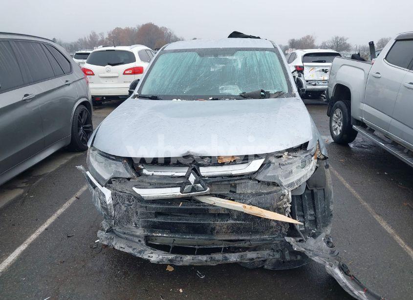 Photo 12 of 2017 Mitsubishi Outlander SE (VIN JA4AZ3A30HZ023106)