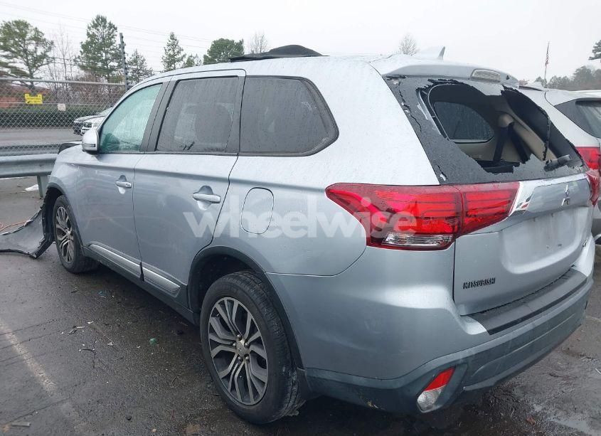 Photo 14 of 2017 Mitsubishi Outlander SE (VIN JA4AZ3A30HZ023106)