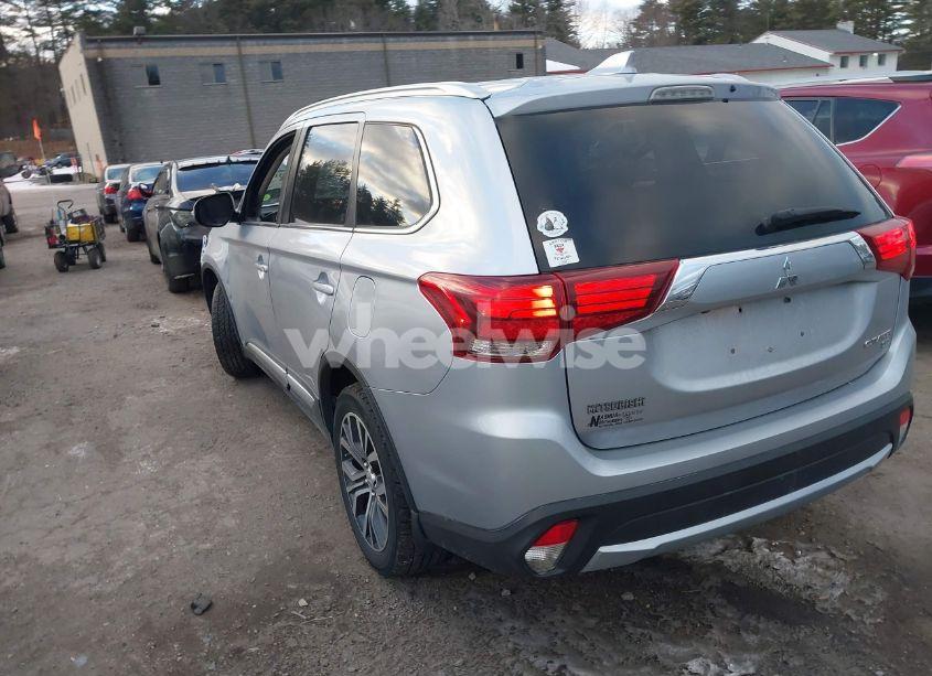 Photo 3 of 2017 Mitsubishi Outlander SE/SEL (VIN JA4AZ3A30HZ025647)