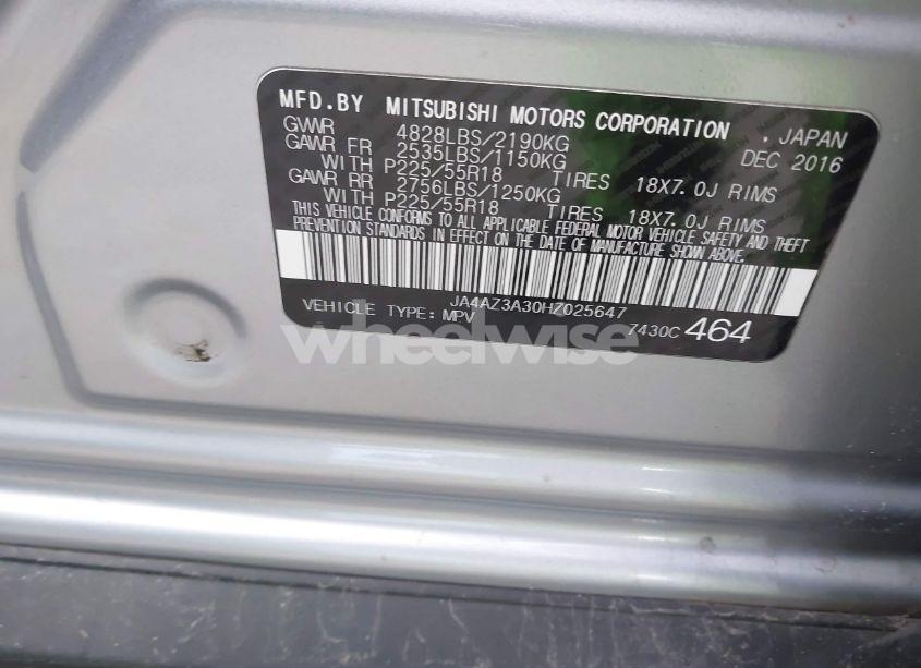 Photo 9 of 2017 Mitsubishi Outlander SE/SEL (VIN JA4AZ3A30HZ025647)