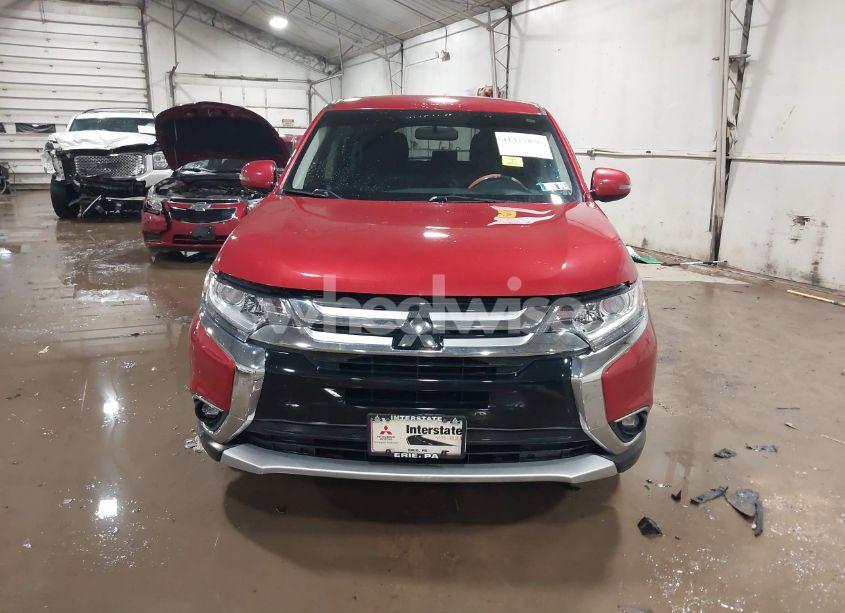 Photo 12 of 2018 Mitsubishi Outlander SE (VIN JA4AZ3A30JZ015884)
