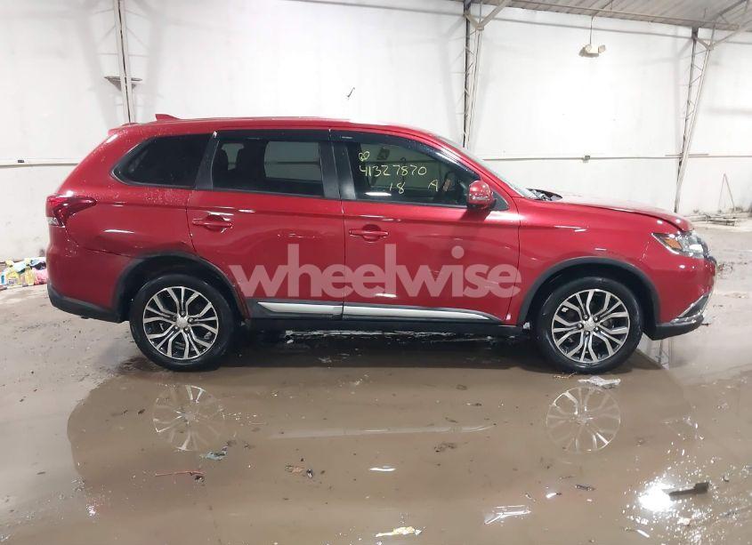 Photo 13 of 2018 Mitsubishi Outlander SE (VIN JA4AZ3A30JZ015884)