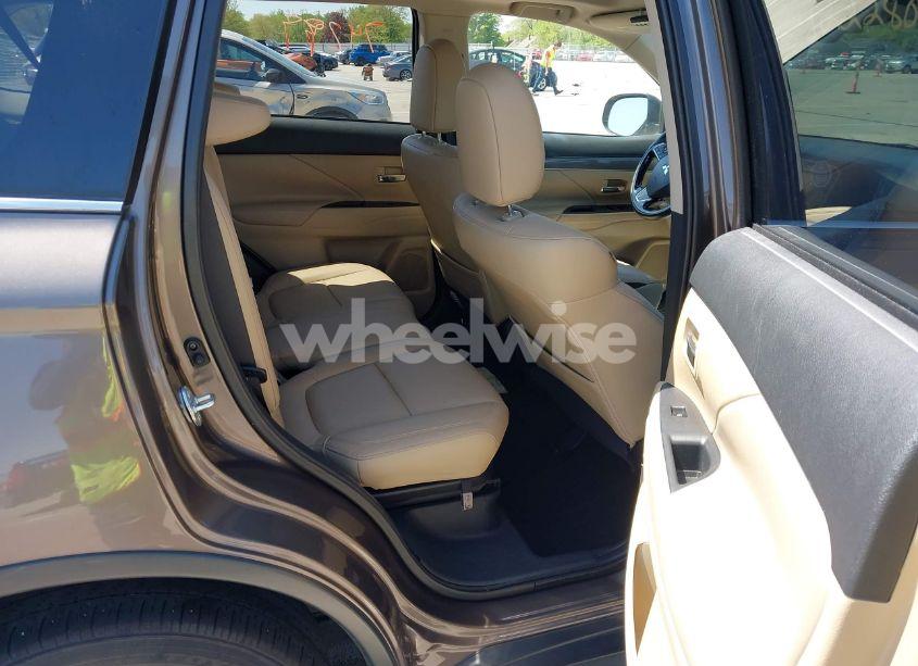 Photo 8 of 2019 Mitsubishi Outlander SEL (VIN JA4AZ3A30KZ008337)