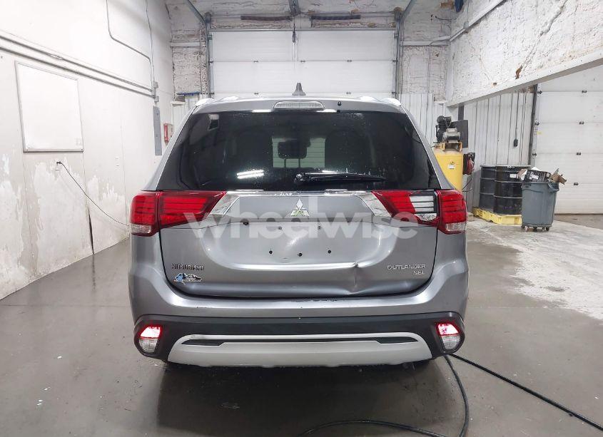 Photo 16 of 2019 Mitsubishi Outlander SEL (VIN JA4AZ3A30KZ041340)