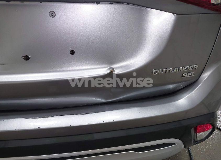 Photo 17 of 2019 Mitsubishi Outlander SEL (VIN JA4AZ3A30KZ041340)