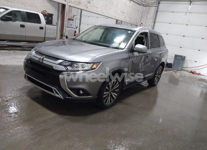 Photo 2 of 2019 Mitsubishi Outlander SEL (VIN JA4AZ3A30KZ041340)