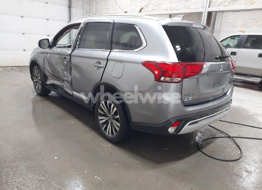 Photo 3 of 2019 Mitsubishi Outlander SEL (VIN JA4AZ3A30KZ041340)
