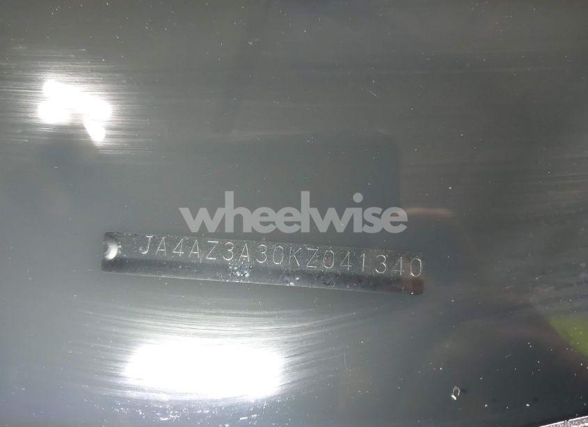 Photo 9 of 2019 Mitsubishi Outlander SEL (VIN JA4AZ3A30KZ041340)