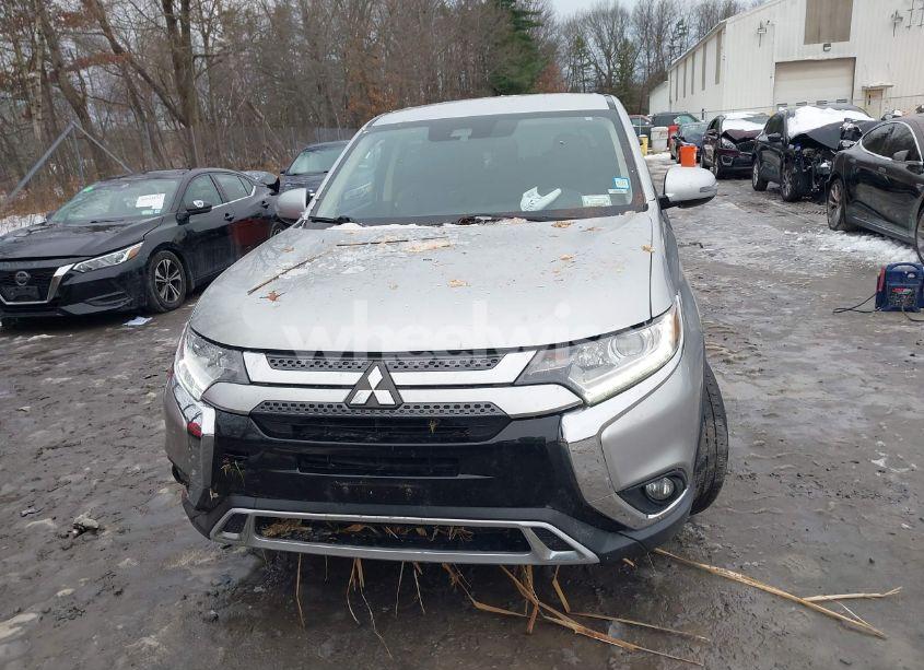 Photo 12 of 2020 Mitsubishi Outlander SE 2.4 (VIN JA4AZ3A30LZ012342)