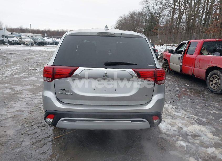Photo 16 of 2020 Mitsubishi Outlander SE 2.4 (VIN JA4AZ3A30LZ012342)