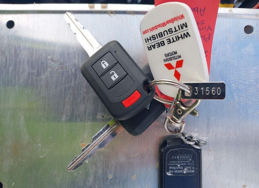 Photo 11 of 2020 Mitsubishi Outlander ES 2.4 /LE 2.4 /SE 2.4 /SEL 2.4 /SP 2.4 (VIN JA4AZ3A30LZ047902)