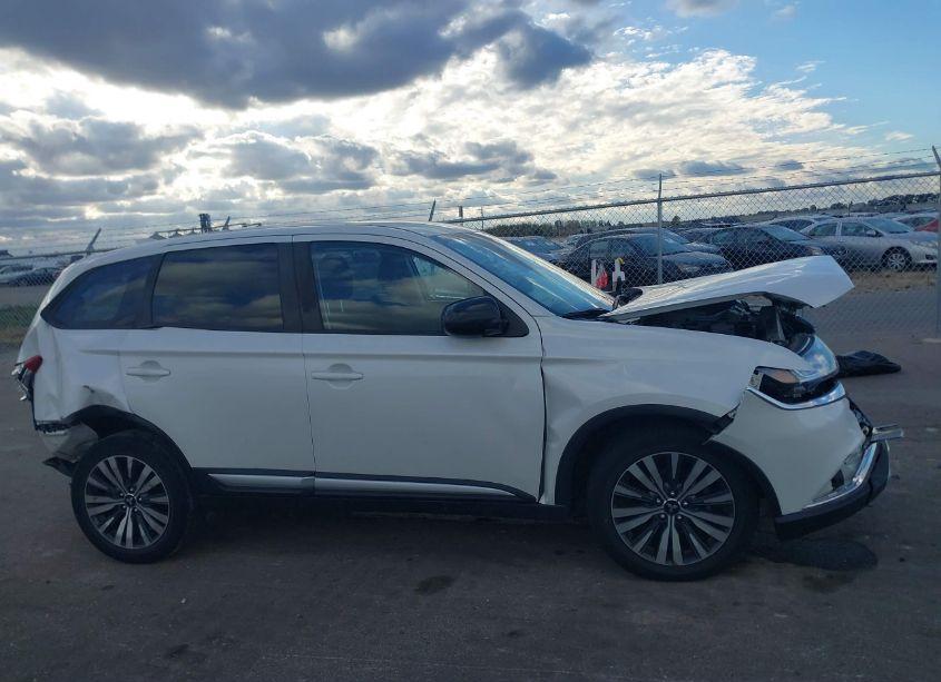 Photo 14 of 2020 Mitsubishi Outlander ES 2.4 /LE 2.4 /SE 2.4 /SEL 2.4 /SP 2.4 (VIN JA4AZ3A30LZ047902)