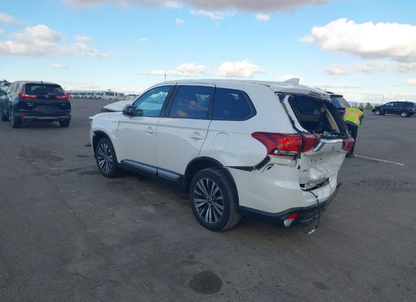 Photo 3 of 2020 Mitsubishi Outlander ES 2.4 /LE 2.4 /SE 2.4 /SEL 2.4 /SP 2.4 (VIN JA4AZ3A30LZ047902)